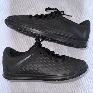 Kids NIKE Hypervenom Soccer Shoes Size 6Y Like New Indoor / Turf Offset Laces